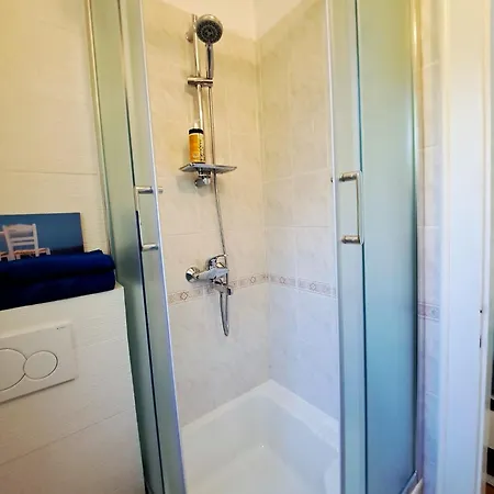 Emaus Garden - Center & 2 Bth Apartment