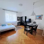 Emaus Garden - Center & 2 Bth Apartamento